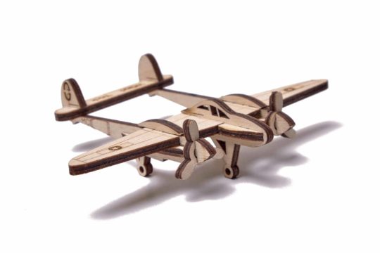 Koka konstruktors Vudiks – Zibens ātra lidmašīna