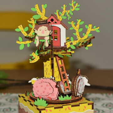 Музыкальная шкатулка Домик на дереве